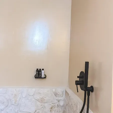 Iphigenia דירה *