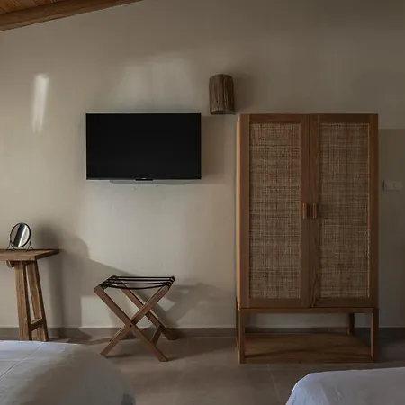 Apartment Bungalows Iphigenia