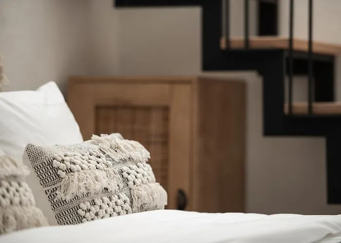 Iphigenia アパート