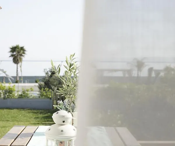 Iphigenia アパート *